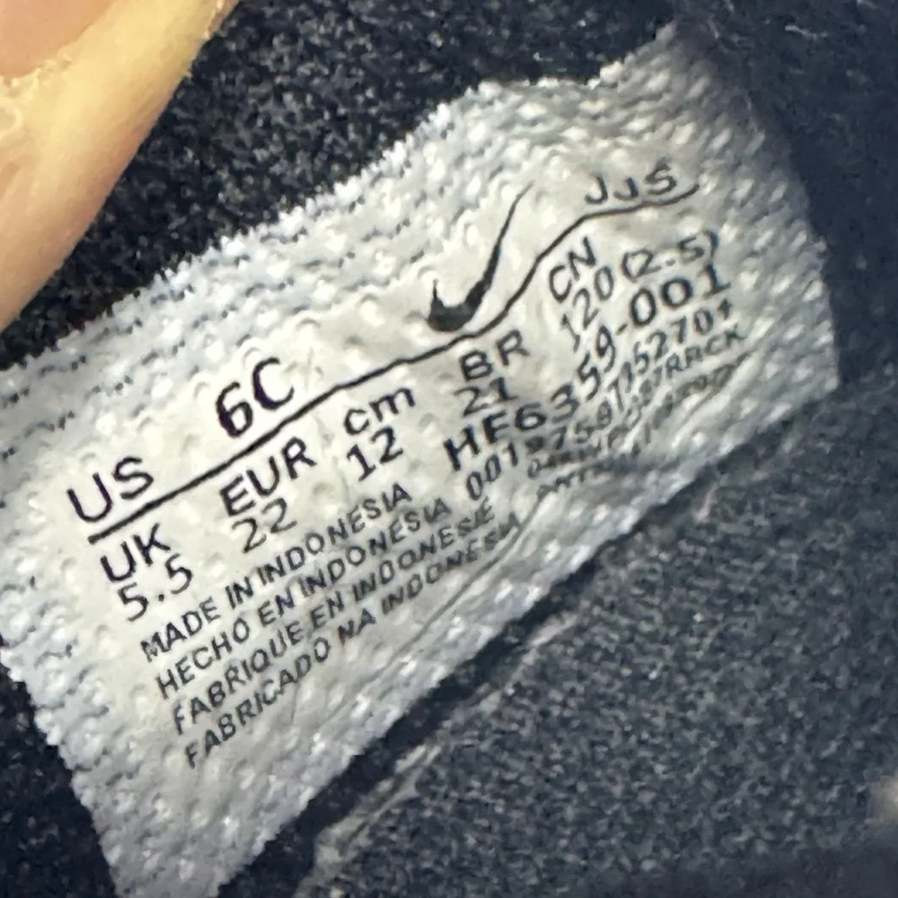 Size 6c - Nike Air Max 90 Easy-On Triple Black  HF6359-001